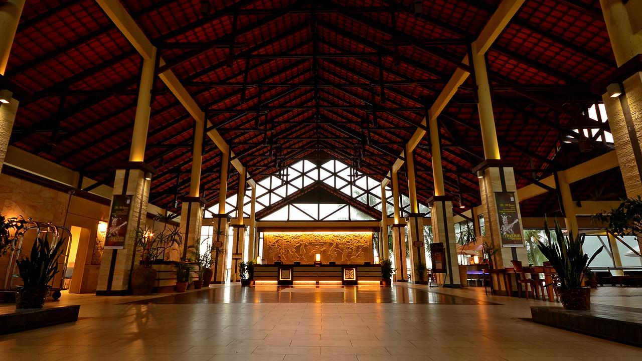 大马宫殿温泉度假村 古晋 外观 照片 Lobby