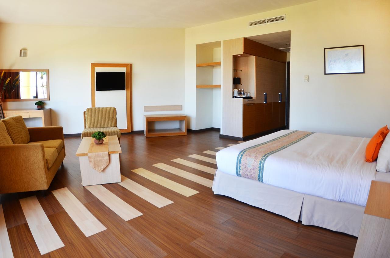 大马宫殿温泉度假村 古晋 外观 照片 A room at the hotel