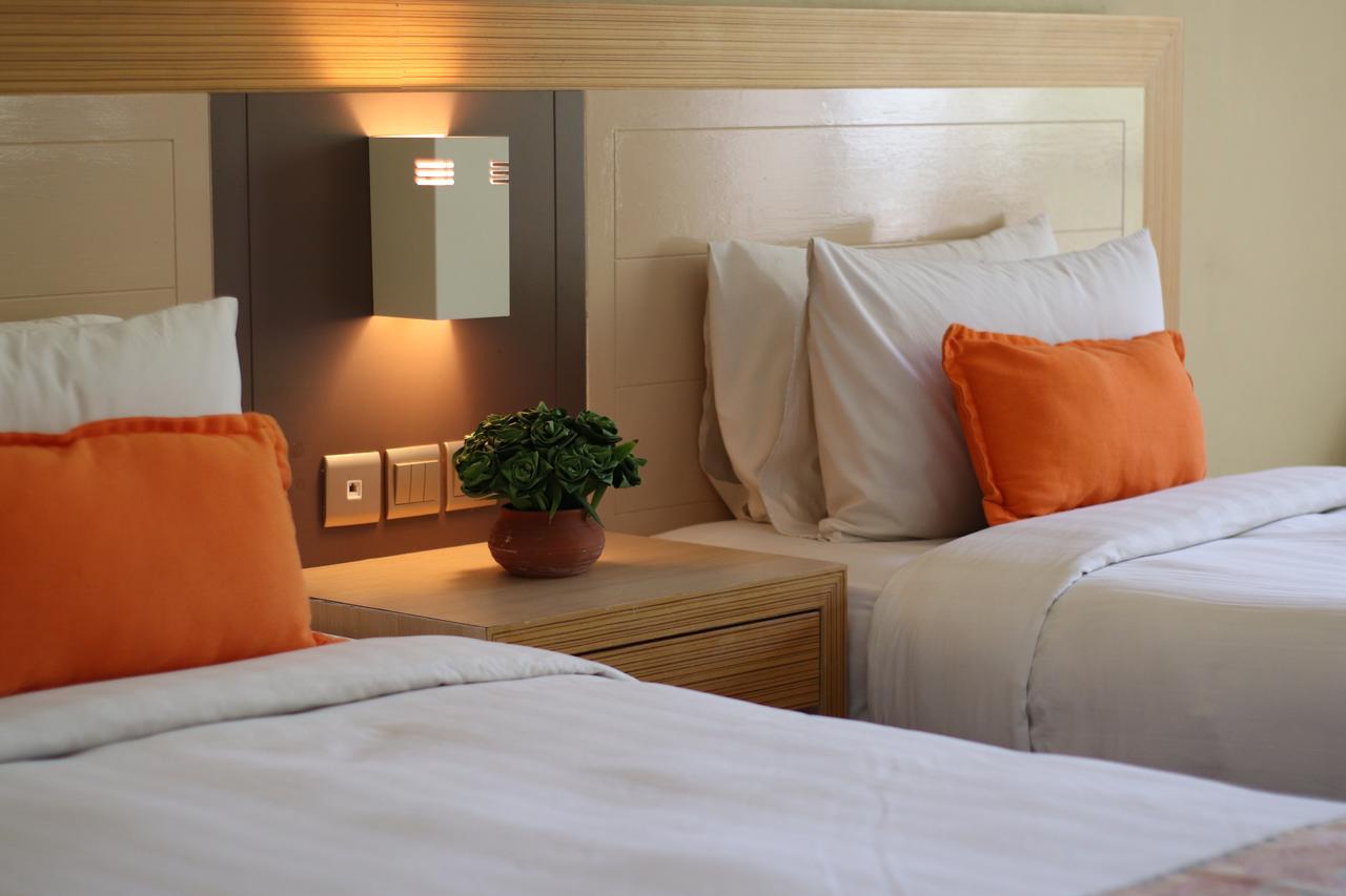 大马宫殿温泉度假村 古晋 外观 照片 A room at the hotel